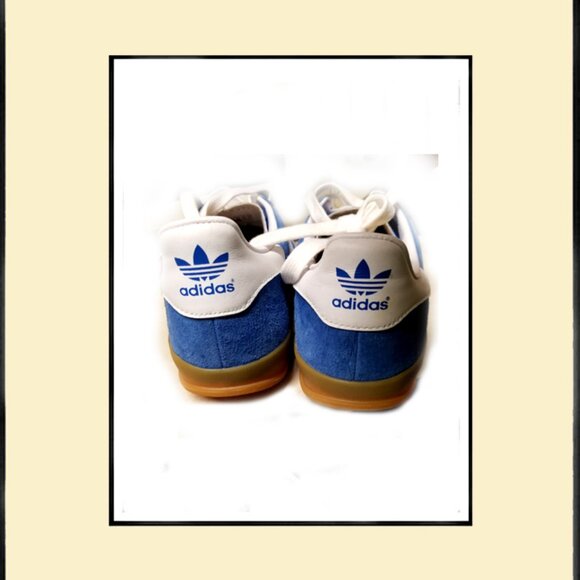New Rare & Unique Adidas Originals Gazelle Blue & White Sneakers Athletic Shoes main image 8